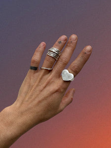 CORAZÓN SIGNET RING