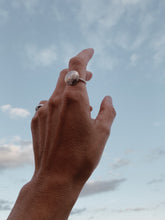 Cargar imagen en el visor de la galería, anillo moneda cielo